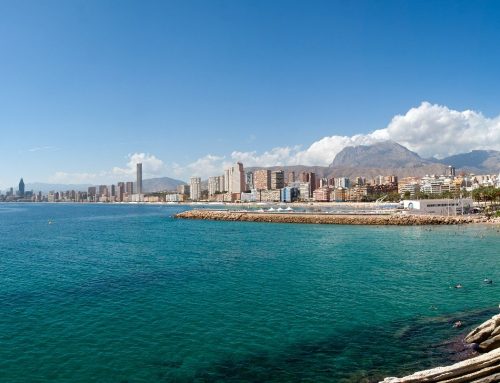 Alquila un coche en Benidorm y descubre sus alrededores tan interesantes